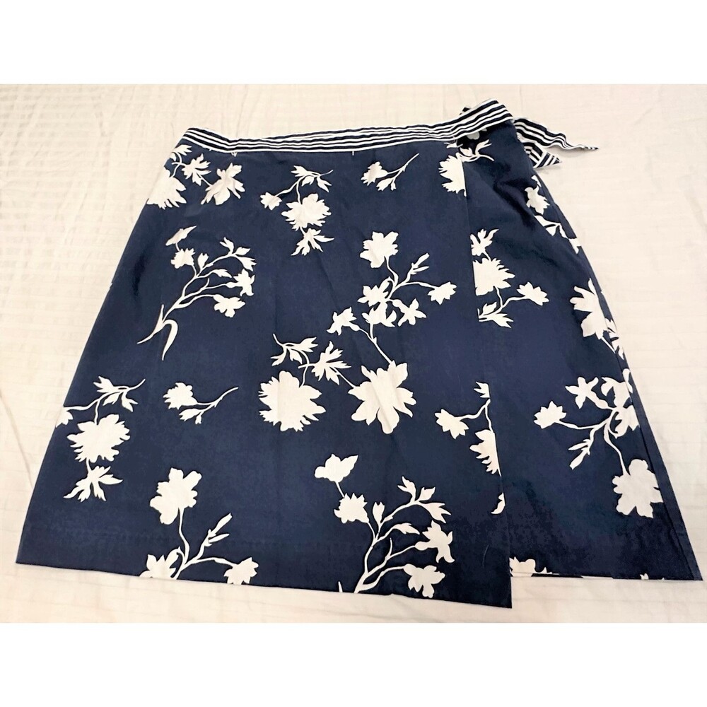 WHITE STAG WOMENS WRAP SKIRT SIZE 14